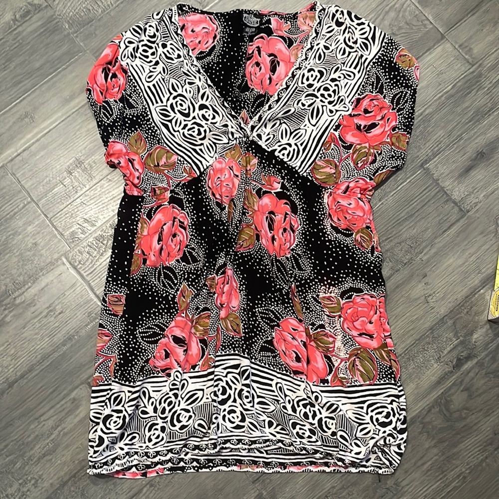 Cute Angie easy-layer mini dress